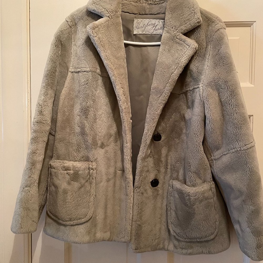 Beaver Fur Coat, Ladies,